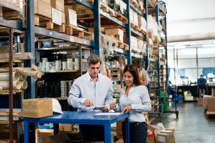 Canadian Business Owner’s Guide to Currency Exchange and Precious Metals