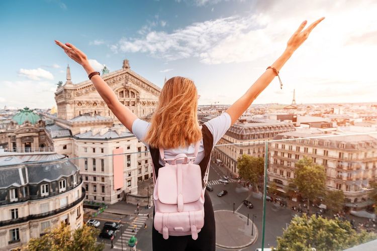 When to exchange funds for studying abroad
